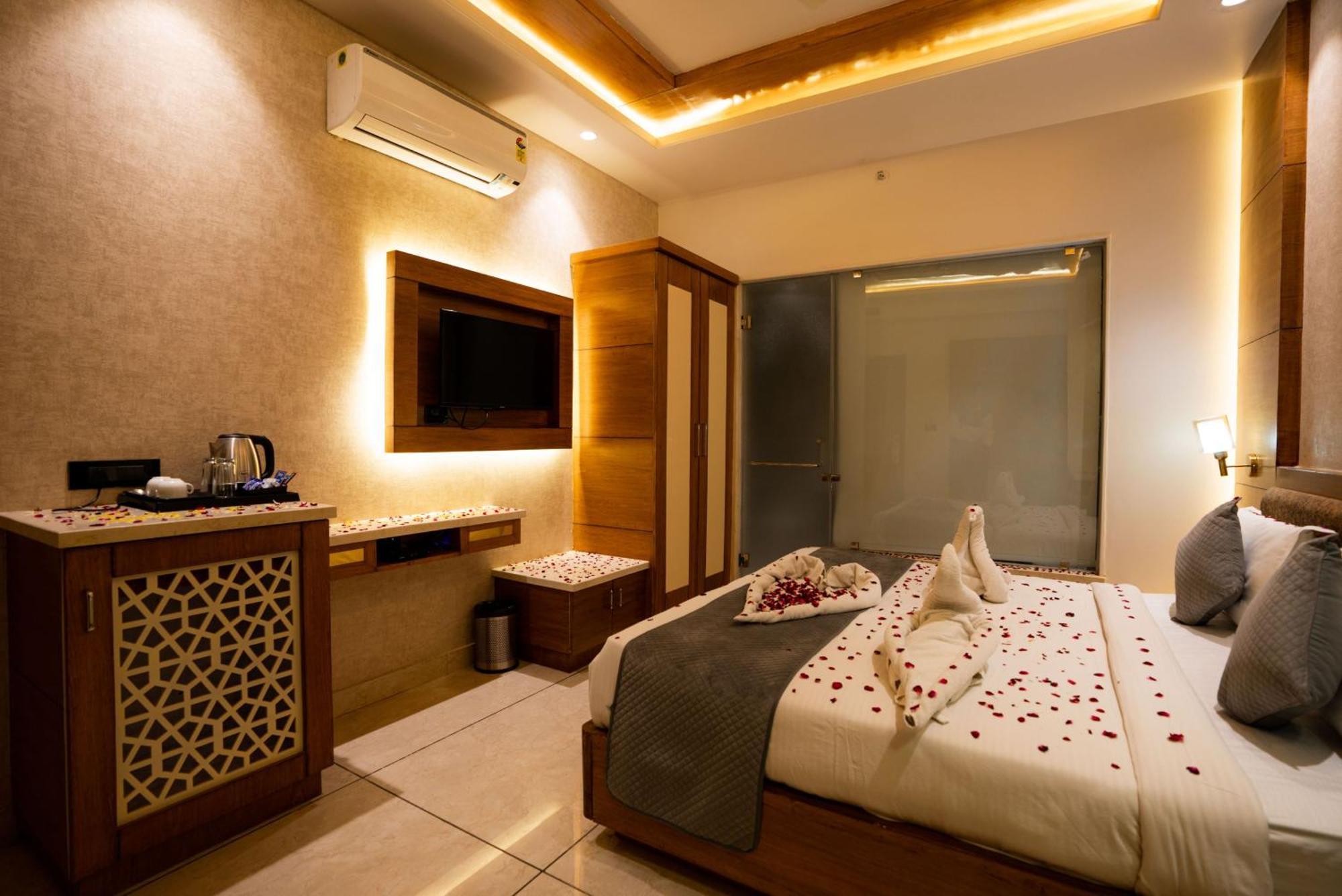Hotel Rr 62-Jaipur City Centre Hotel מראה חיצוני תמונה