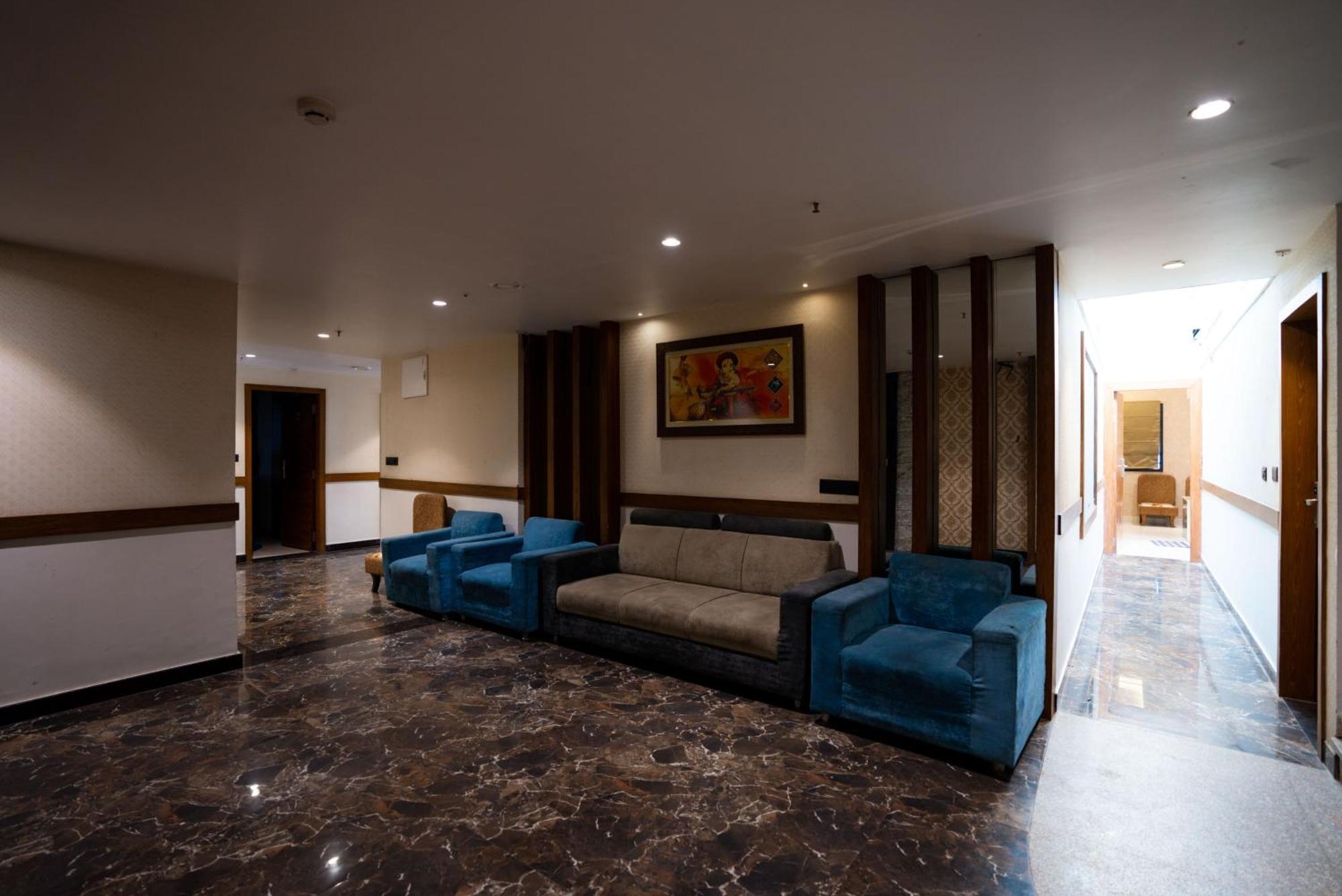 Hotel Rr 62-Jaipur City Centre Hotel מראה חיצוני תמונה