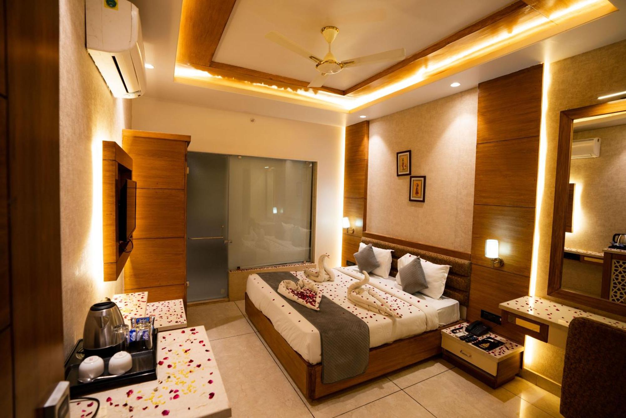Hotel Rr 62-Jaipur City Centre Hotel מראה חיצוני תמונה