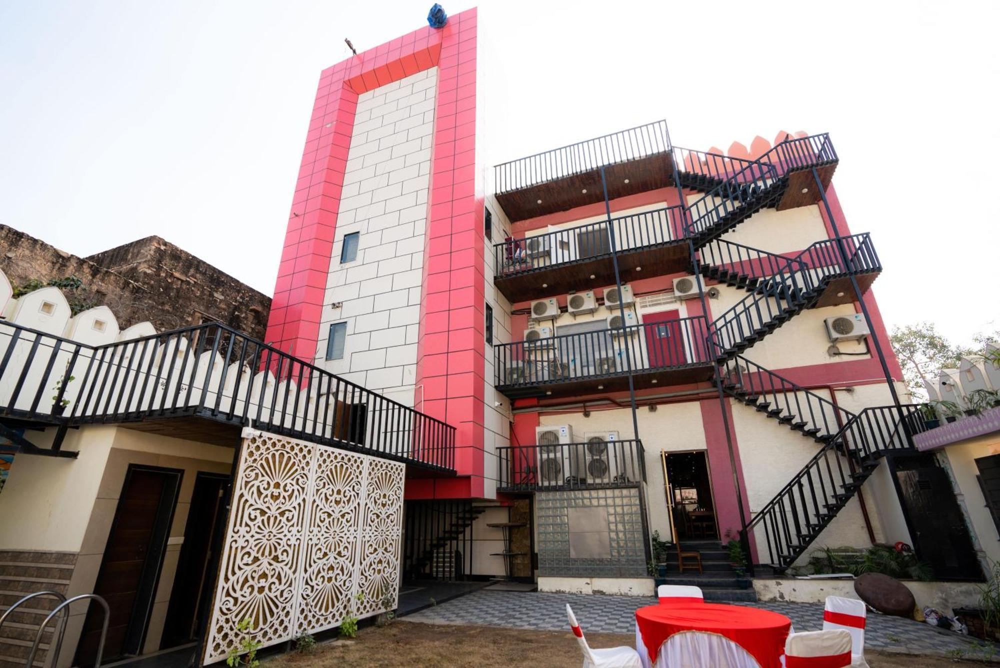 Hotel Rr 62-Jaipur City Centre Hotel מראה חיצוני תמונה