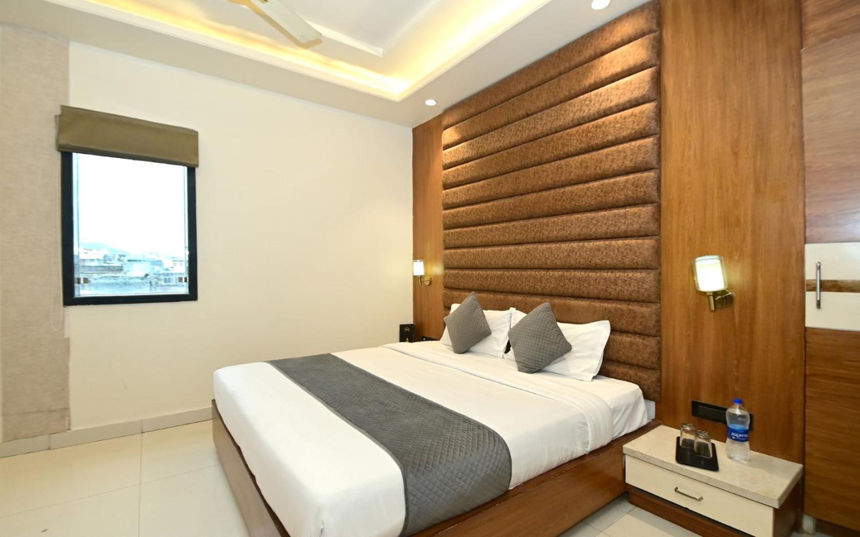 Hotel Rr 62-Jaipur City Centre Hotel מראה חיצוני תמונה