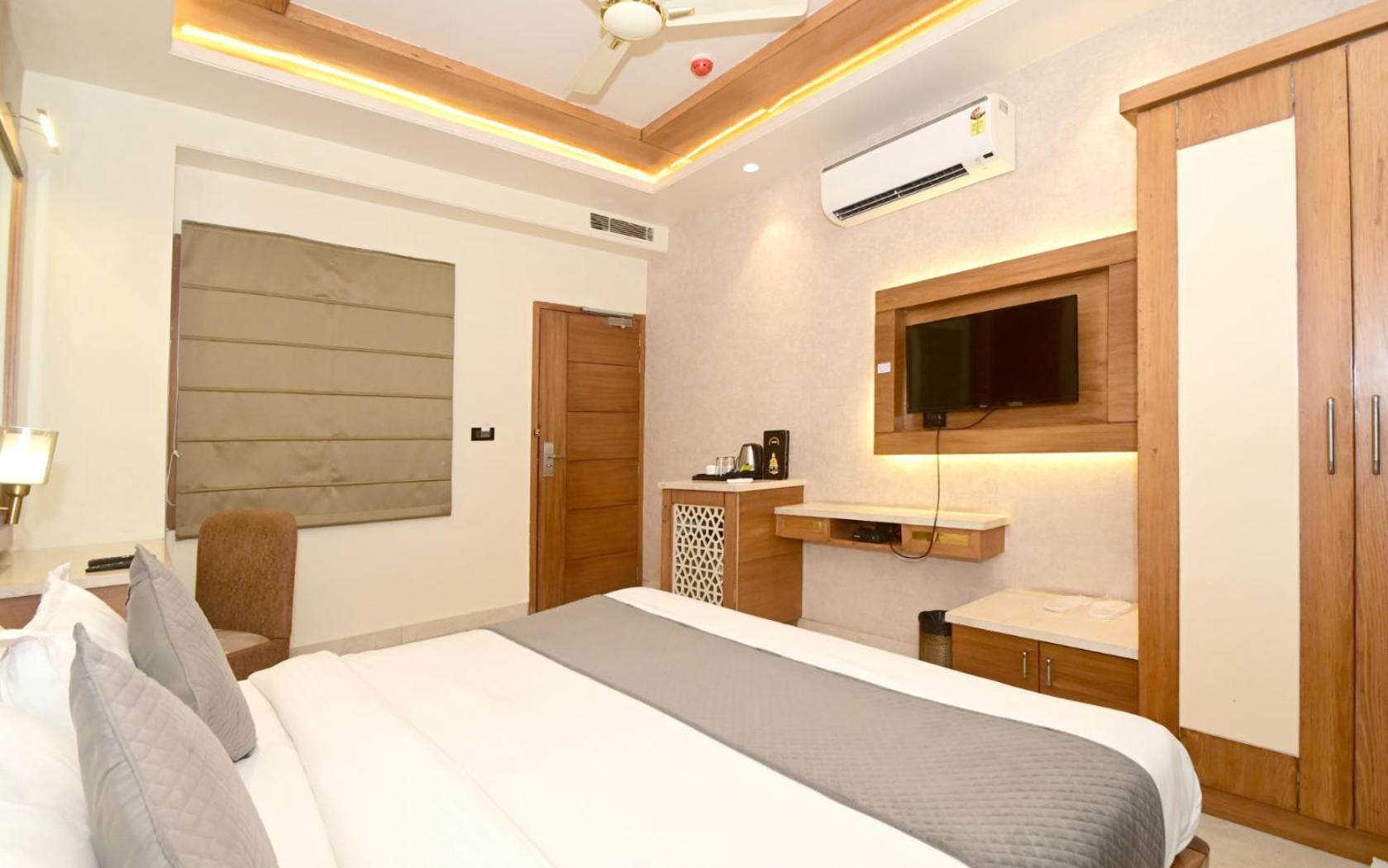 Hotel Rr 62-Jaipur City Centre Hotel מראה חיצוני תמונה