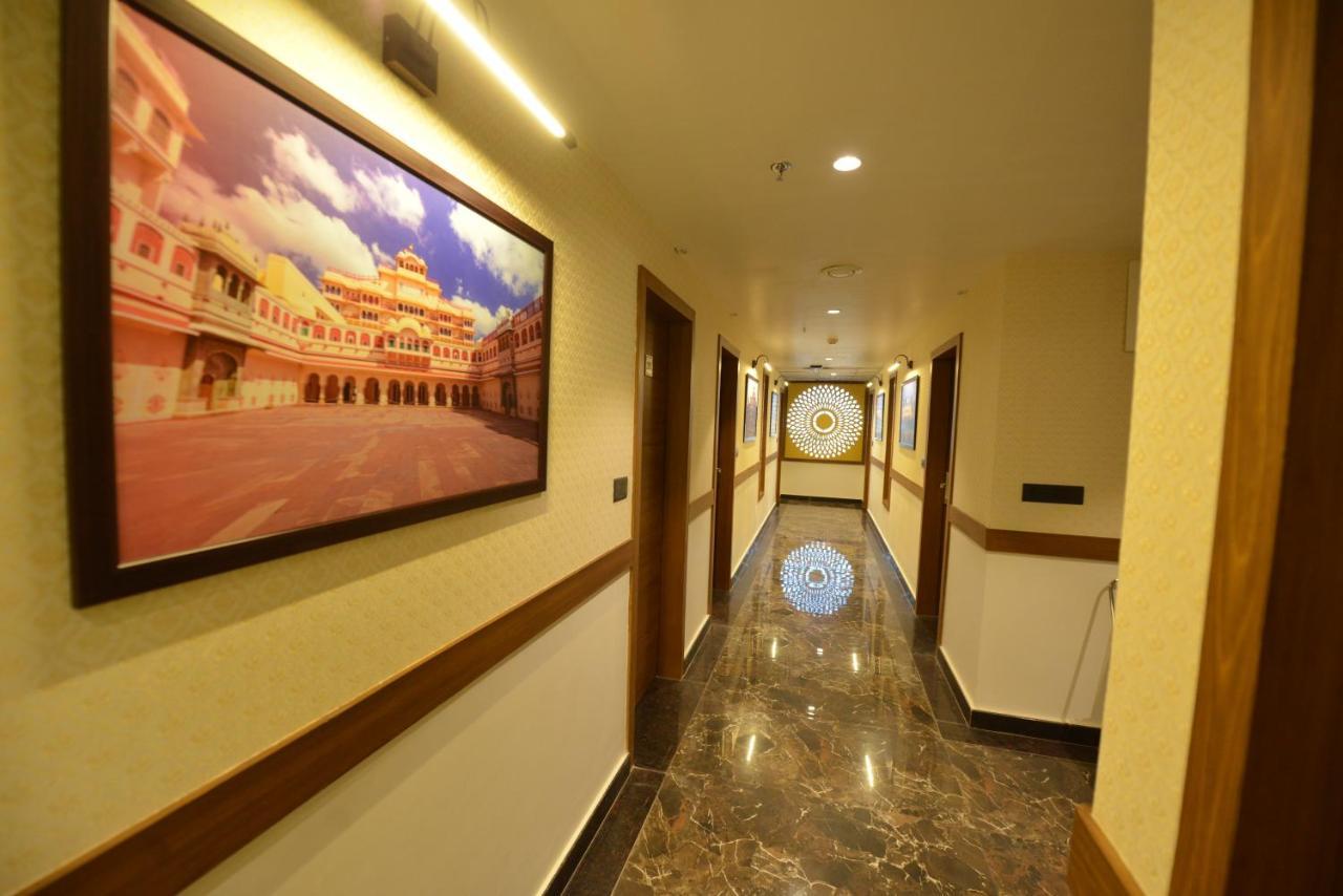Hotel Rr 62-Jaipur City Centre Hotel מראה חיצוני תמונה
